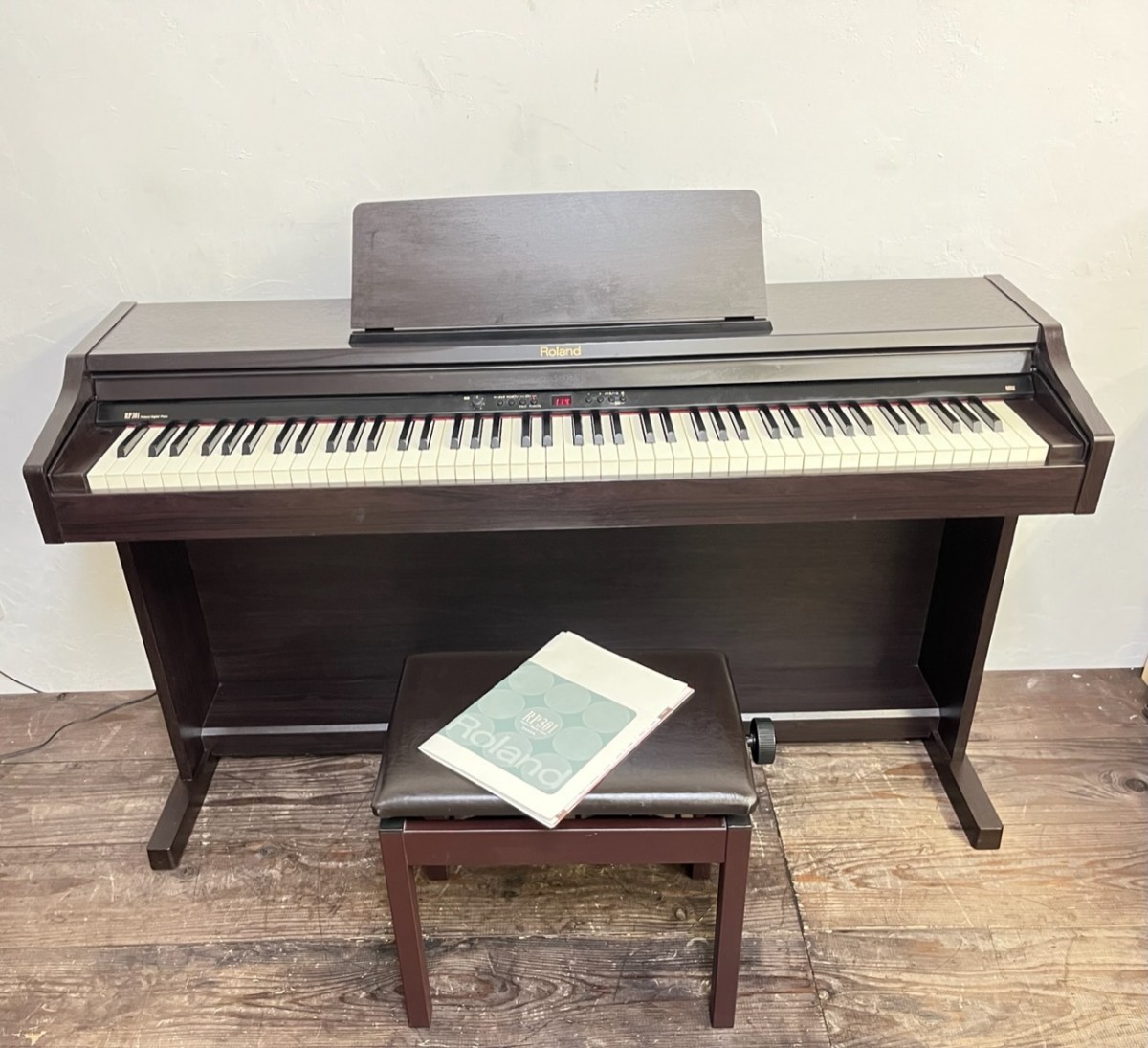 美品 2011年製 Roland ローランド 88鍵 デジタルピアノ RP301-RW