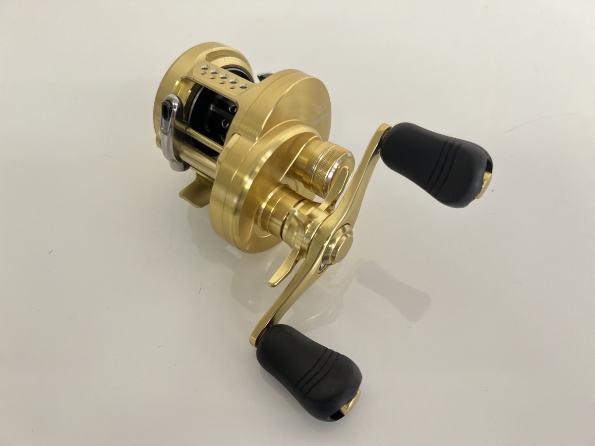 リアル 未使用保管品！SHIMANO シマノ 03205 201 カルカッタコン