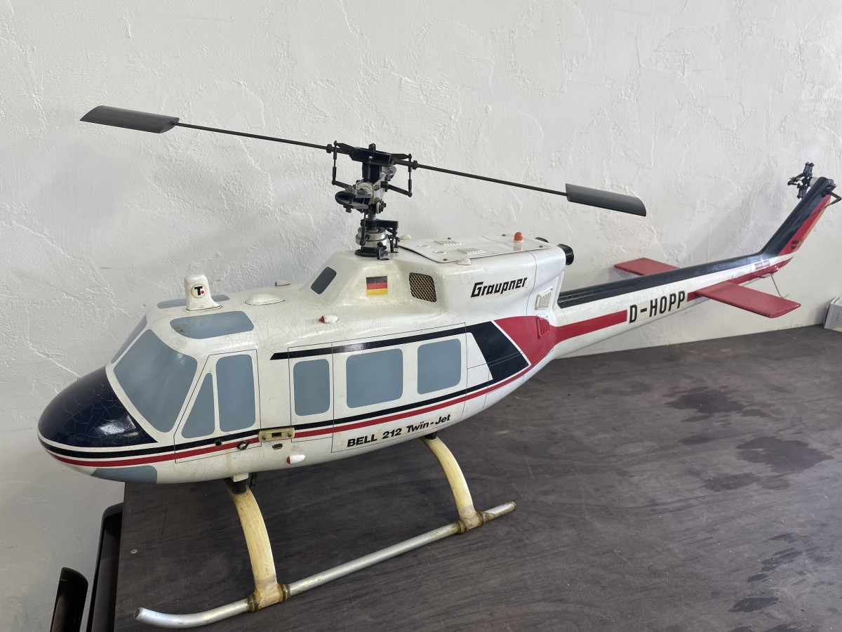 Yahoo!オークション - 希少 完成品 graupner BELL 212 TWIN-JET Yahoo!オークション - 希少 完成品 graupner BELL 212 TWIN-JET