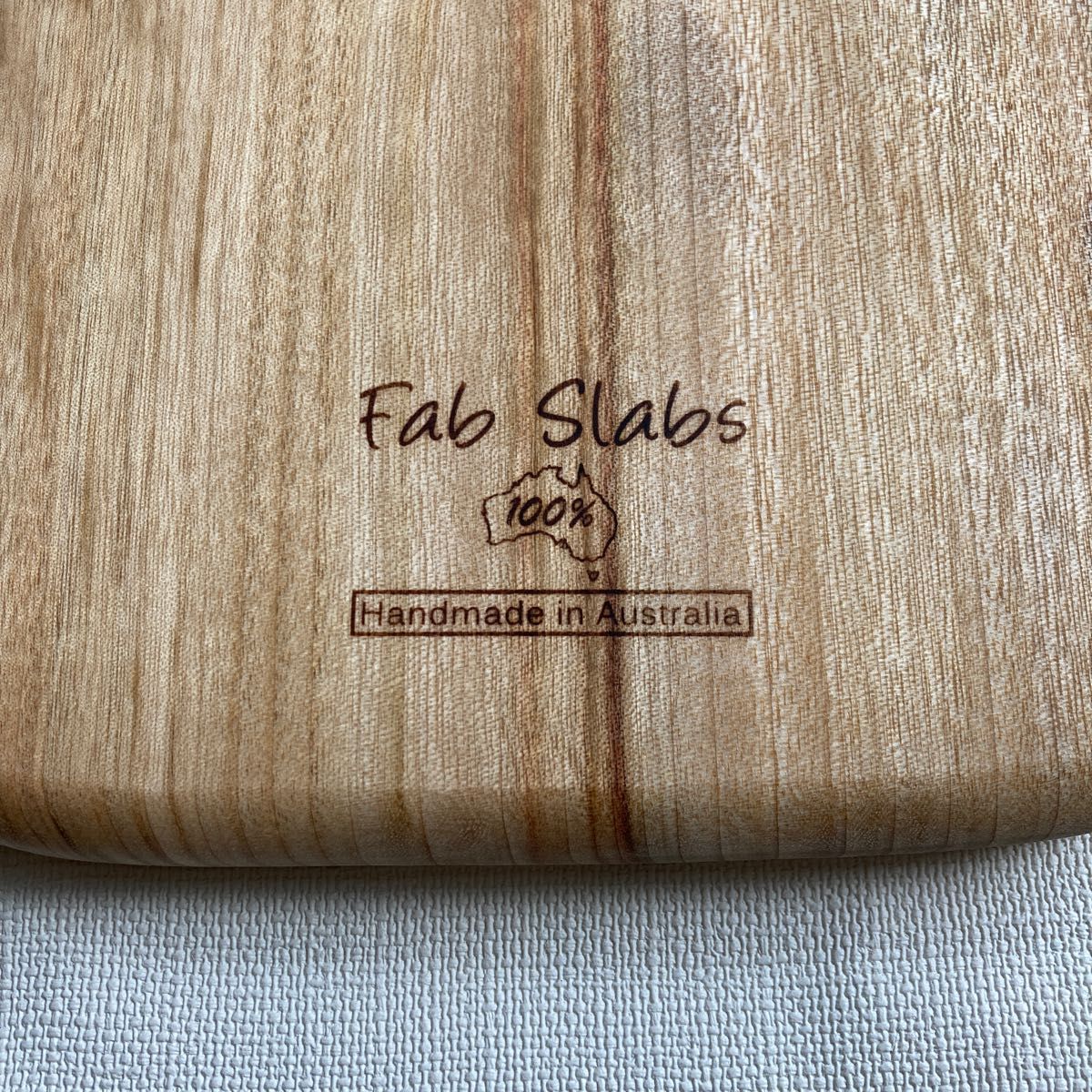 Fab Slabs  カッティングボード まな板 楠　天然木材　オーストラリア製　カンファーローレル製