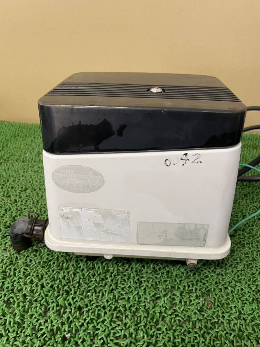 * cheap .LP-80E 100V 50/60Hz 57W air pump blower ... Junk 