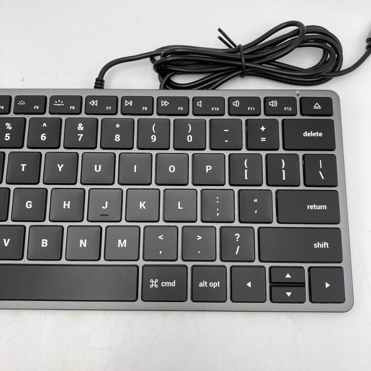 【通電確認済】Satechi スリム W1 USB-C 有線 バックライトキーボード US配列 /Y11439-H1_画像4