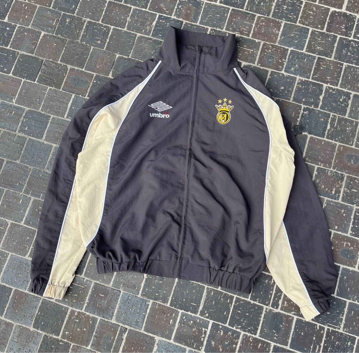 9090 × umbro Nylon Track Jacket チャコールグレー