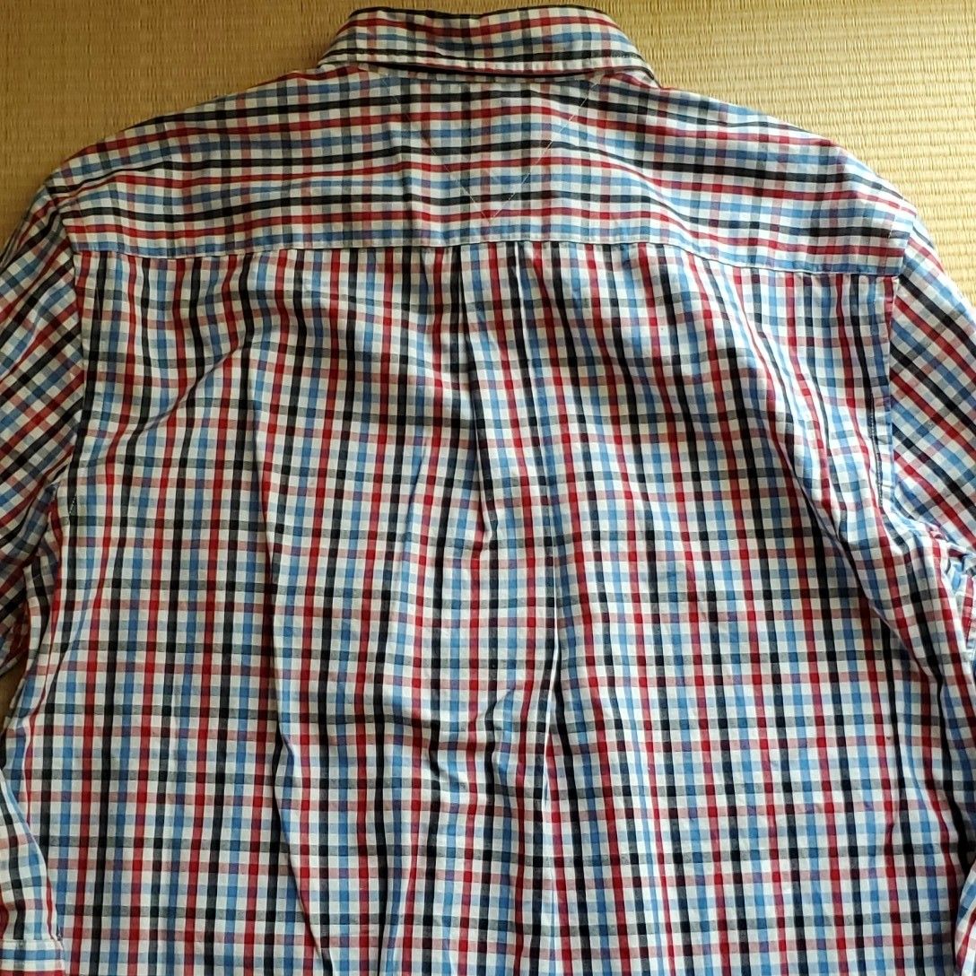 トミーフィルヒガーチェックのシャツ