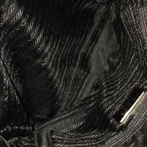 プラダ 三角プレート ハンドバッグ レディース B8852 黒 ブラック 保存袋付き イタリー製 PRADA_画像7