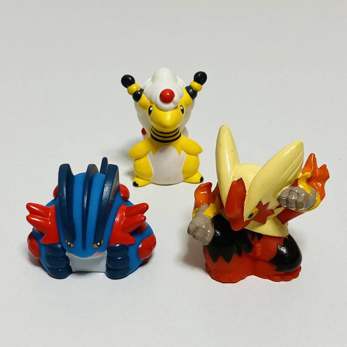 【2025年】エレガントファッションを上品に着 比比昂 Bibian - 指 ポケモンキッズ バンダイ 【中古品】BANDAI ポケットモンスター