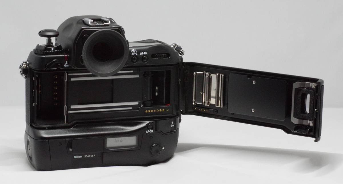 超美品 ニコン Nikon F5 ＆ AF MICRO NIKKOR 60mm F2.8D ＆ PROVIA100F１本_画像6
