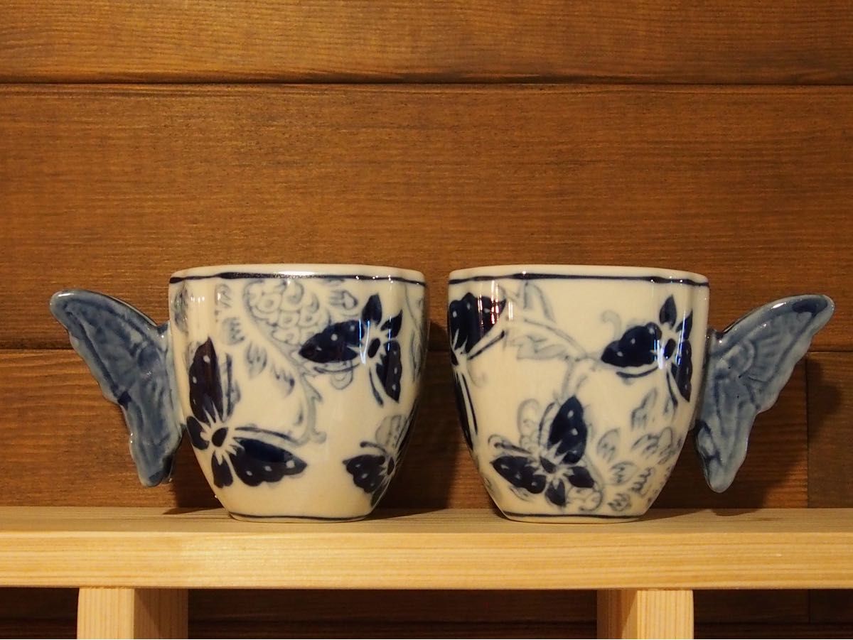 中国茶器　景徳鎮　手描き　茶杯　コーヒーカップ　女性ぴったり　青花磁　蝶々