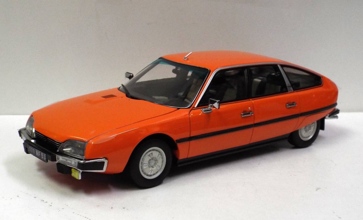 【ノレブ】1/18 シトロエン CX 2400 GTI (前期型)1977年オレンジ(商品№ 181527)ダイキャスト製のミニカー