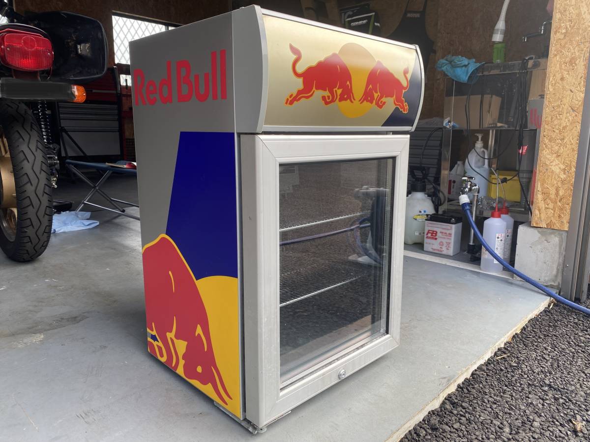 非売品 RedBull レッドブル 店舗用 冷蔵庫 中古 おしゃれ お部屋やガレージのドレスアップにも z1 z2 当時物 不明 _画像3