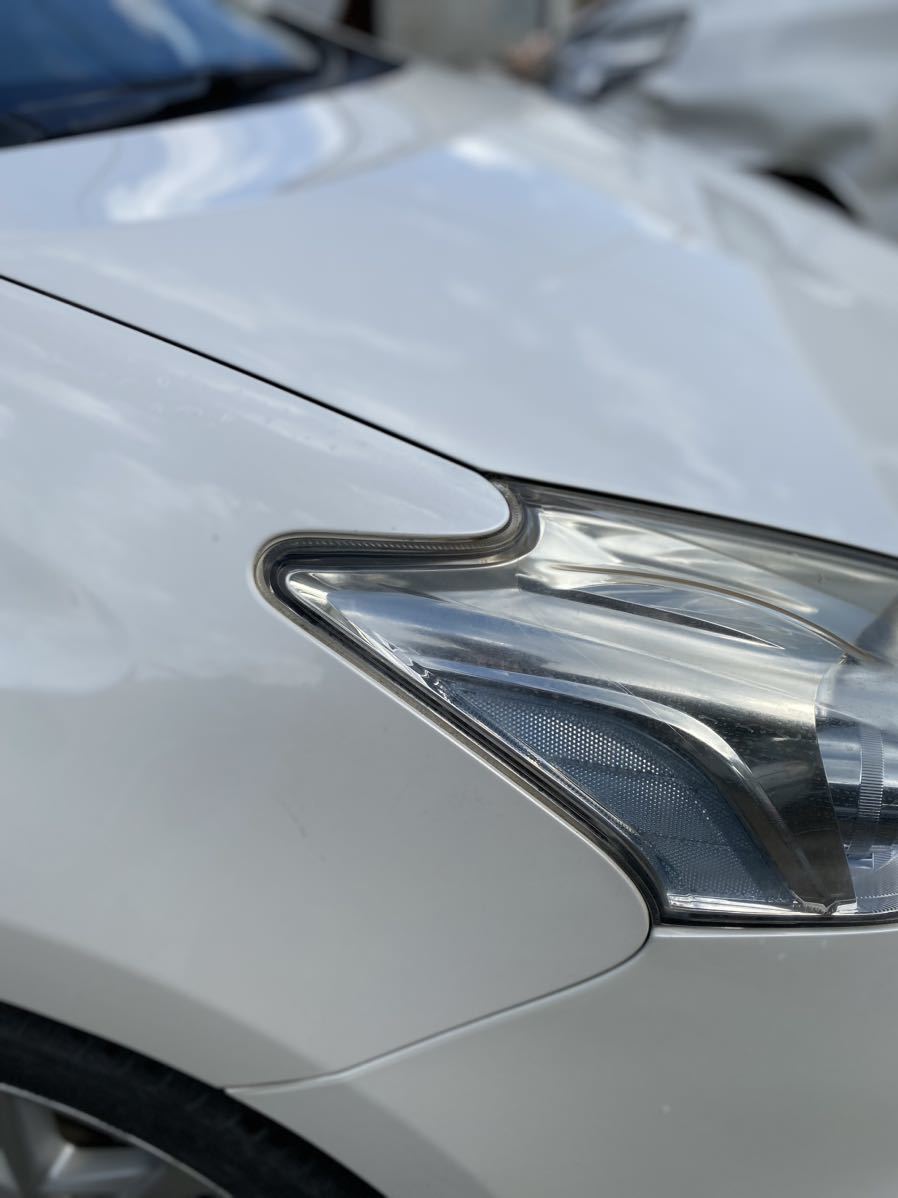 トヨタプリウスアルファZVW41 純正ヘッドランプセット速発送 クリップOK 電球付きTOYOTA PRIUS ALPHA HEADLIGHT SET 純正ヘッドライト_画像10