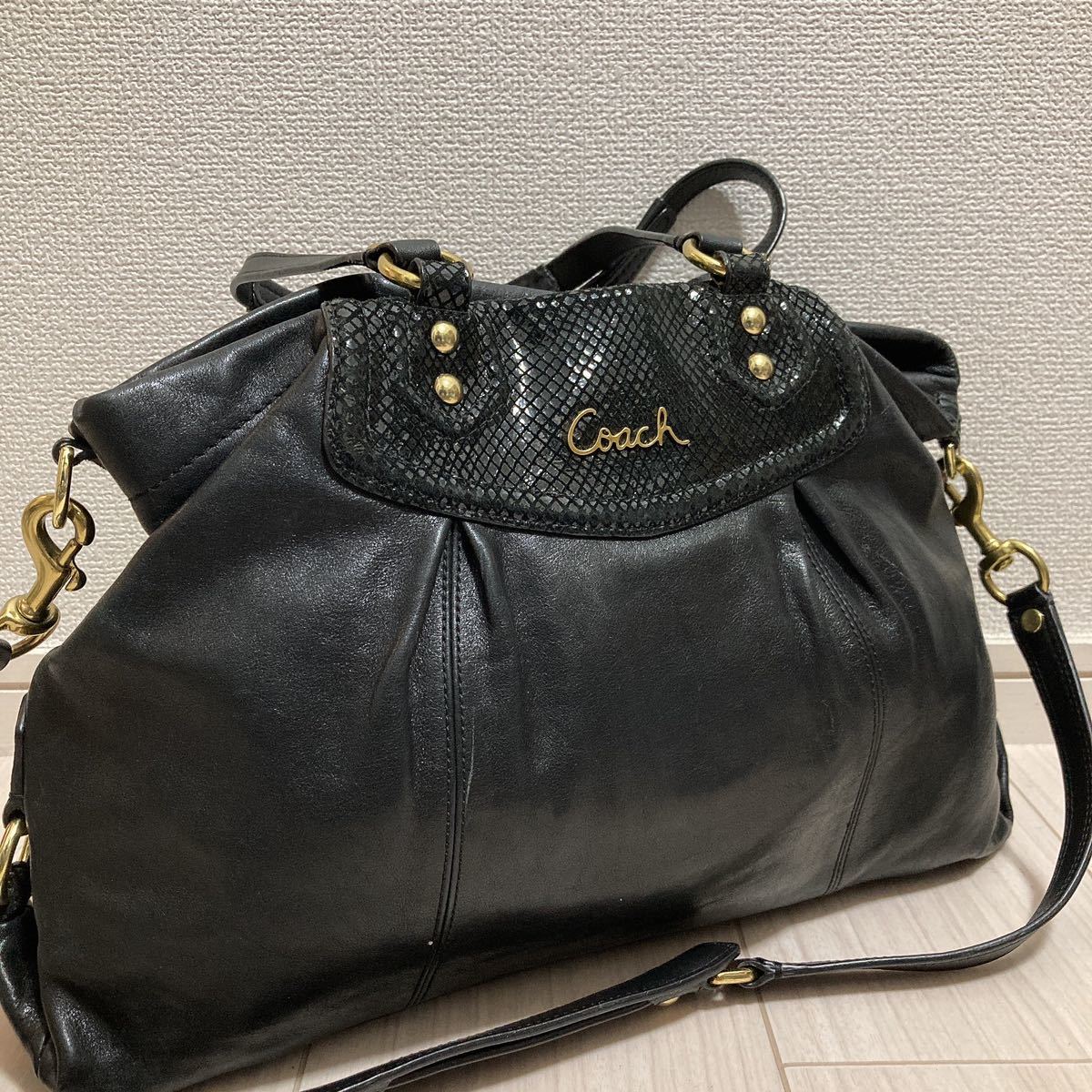 COACH コーチ レディース 2way ショルダーバッグ トートバッグ ハンドバッグ ビジネスバッグ 肩掛け 牛革 レザー 黒 ブラック ブランド_画像2