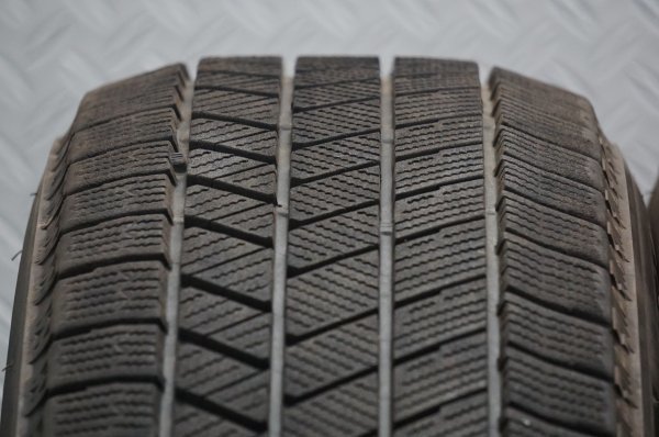 ◆195/60R16◆ブリヂストン　BLIZZAK　VRX3◆2021年製◆2本セット◆SK733T◆スタッドレス_画像3