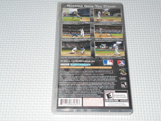 PSP★MLB 08 THE SHOW 海外版 北米版★箱付・説明書付・ソフト付_画像2