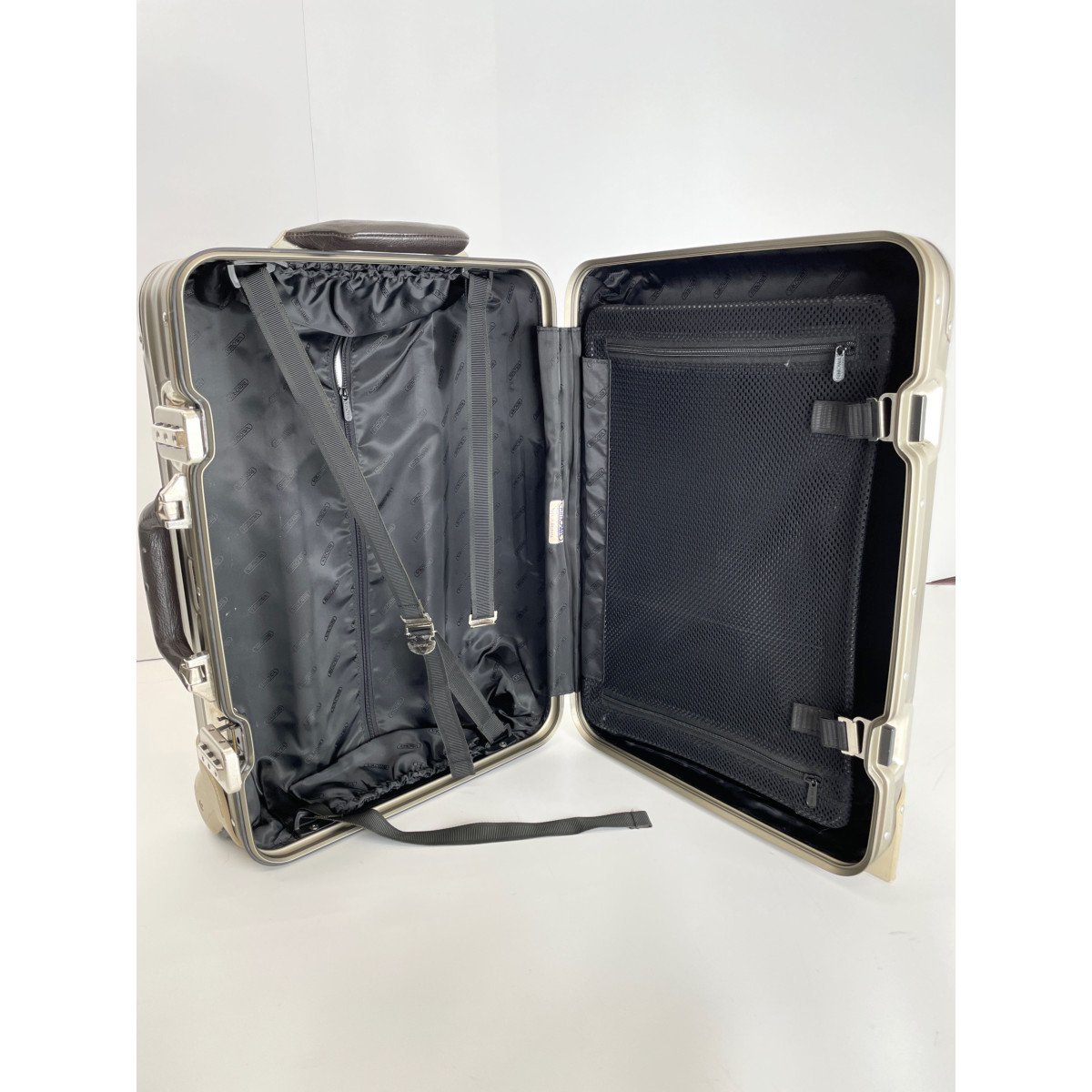 RIMOWA リモワ 944.52 トパーズプレミアム チタニウム 35L 2輪スーツ