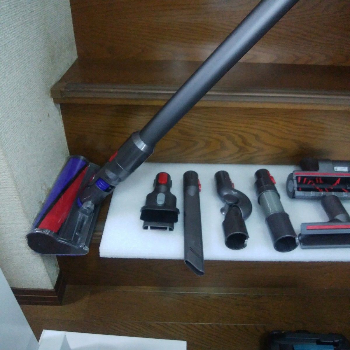 Dyson × Makita V7-SV11fluffy + (プラス) コードレスクリーナー DIY