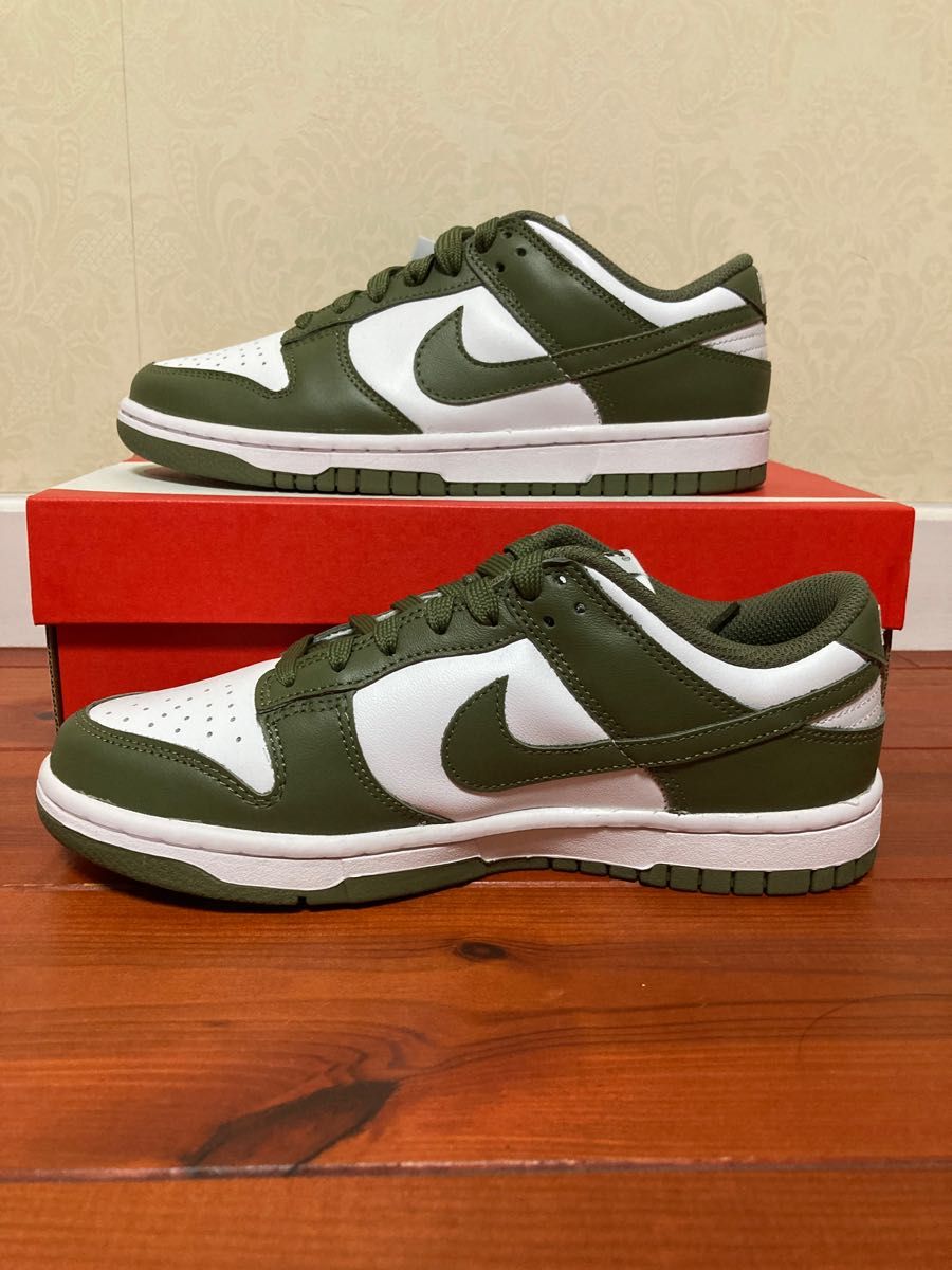 Nike WMNS Dunk Low