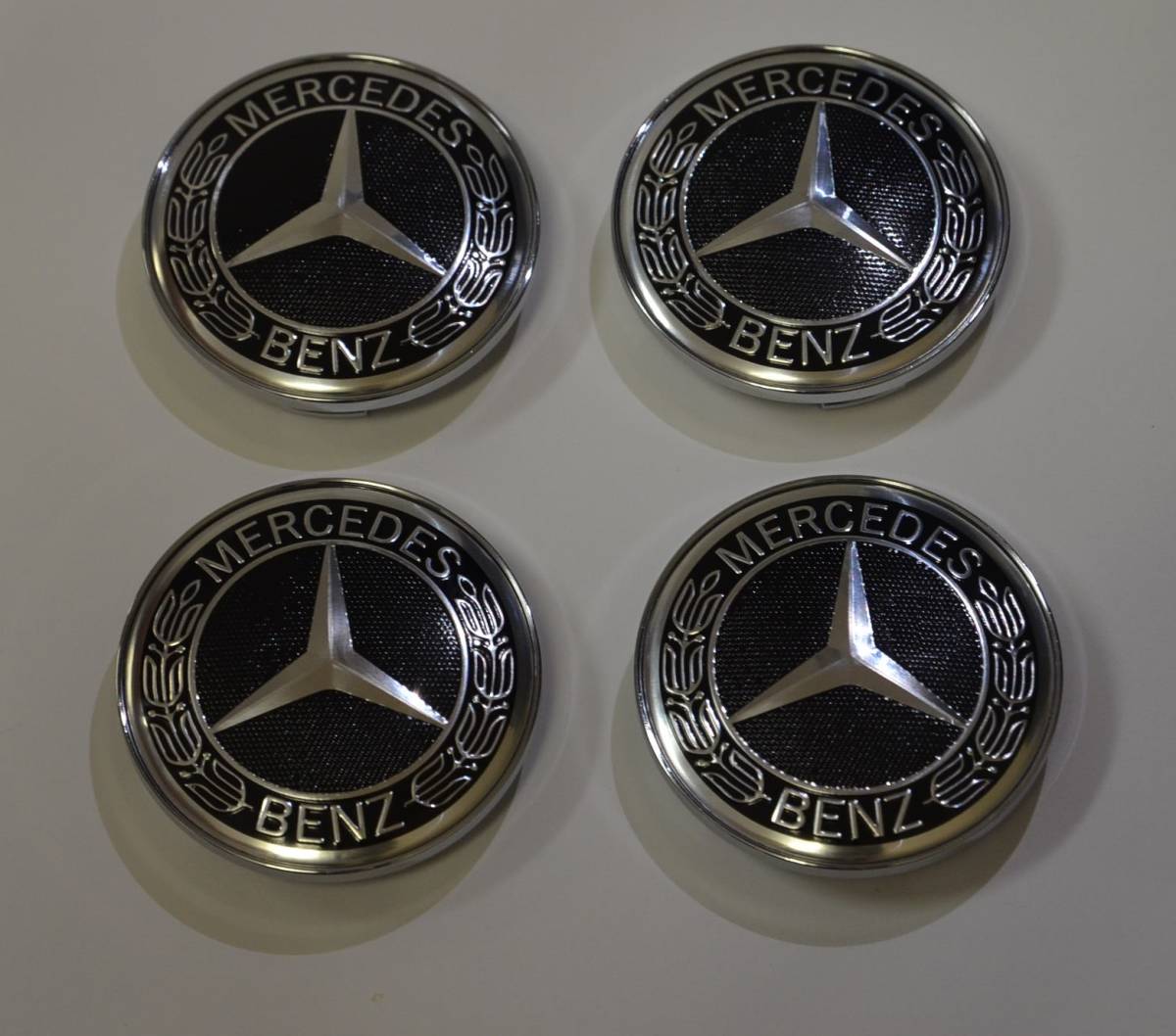 メルセデス ベンツ センターキャップ 新品 4個セット (送料無料) ( 直径 68mm 内径 62mm ) / Mercedes Benz_4個セット出品 (4個価格)