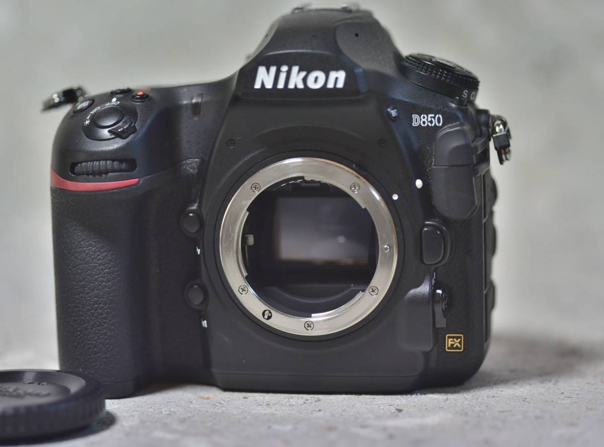 ＮｉｋｏｎＤ８５０ＦＸフルサイズ一眼レフデジタルカメラ美品　_画像4