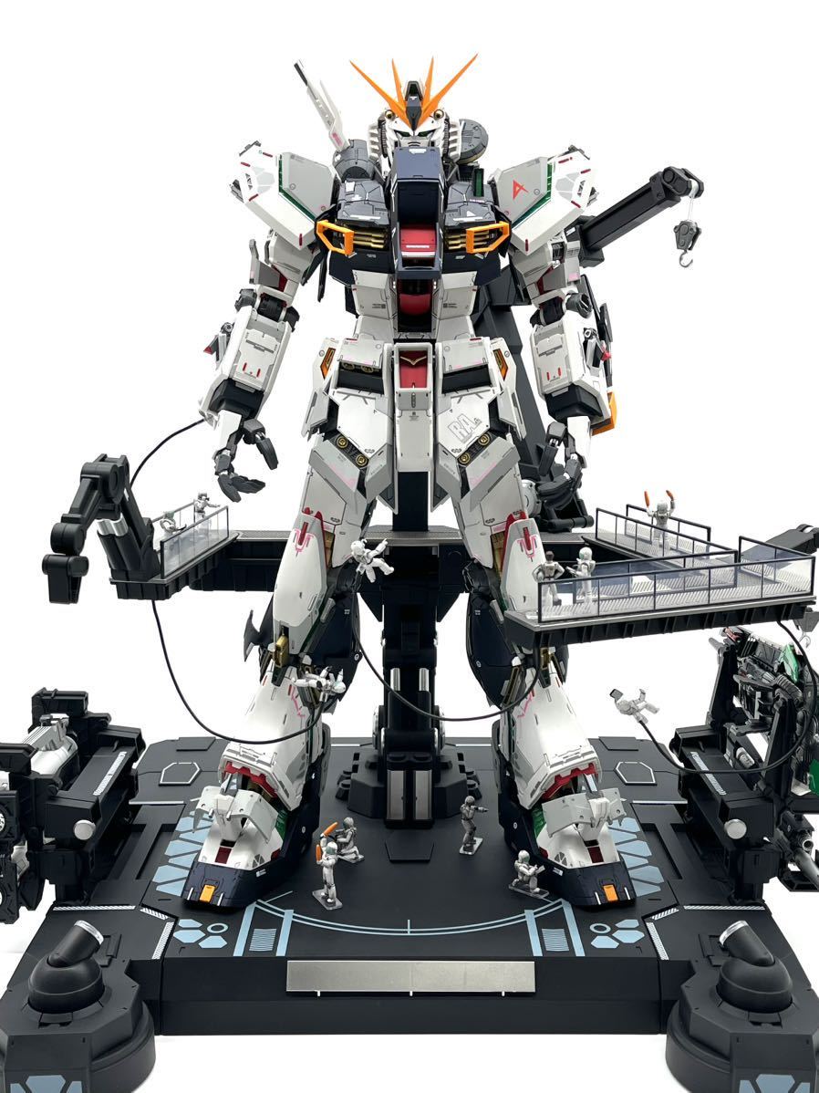 RX-93 νガンダム　1/60 改修塗装済み　完成品　PGUサイズ　解体匠機 ではありません　MG RG_画像4