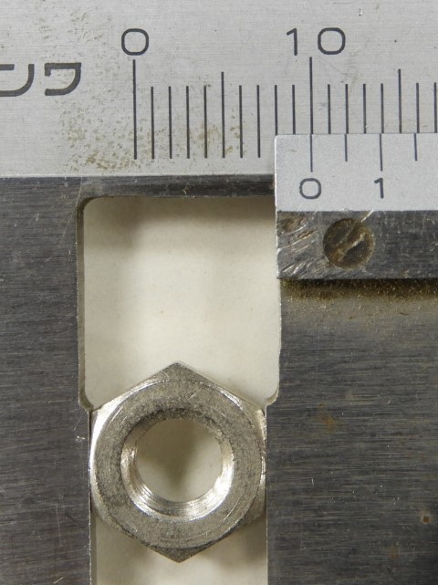[ネジ] 真鍮製 ナット M6 並目 P=1.0 両面取り 3.5mm厚 10個セット 未使用訳アリ_画像3