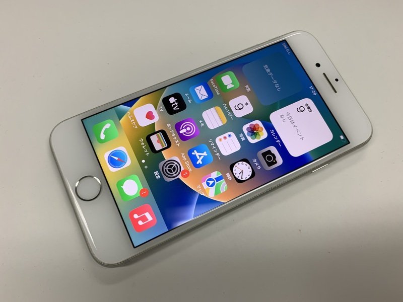 大特価!! DT758 SIMフリー 64GB シルバー iPhone8 iPhone