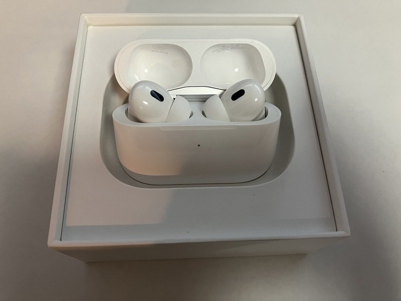 Apple AirPods Pro 第2世代 MQD83J/A 箱、付属品あり-