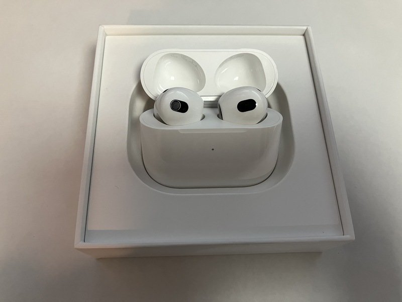 熱販売 FF974 AirPods 箱/付属品あり MME73J/A 第3世代 その他