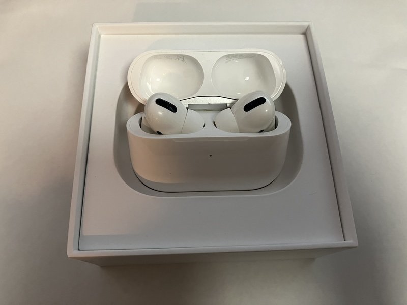 専門ショップ FG072 AirPods Pro 第1世代 MWP22J/A 箱/付属品あり