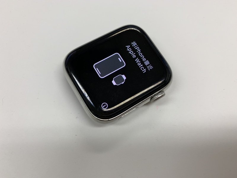 DU219 Apple Watch Series 4 GPS+Cellular 44mm シルバー