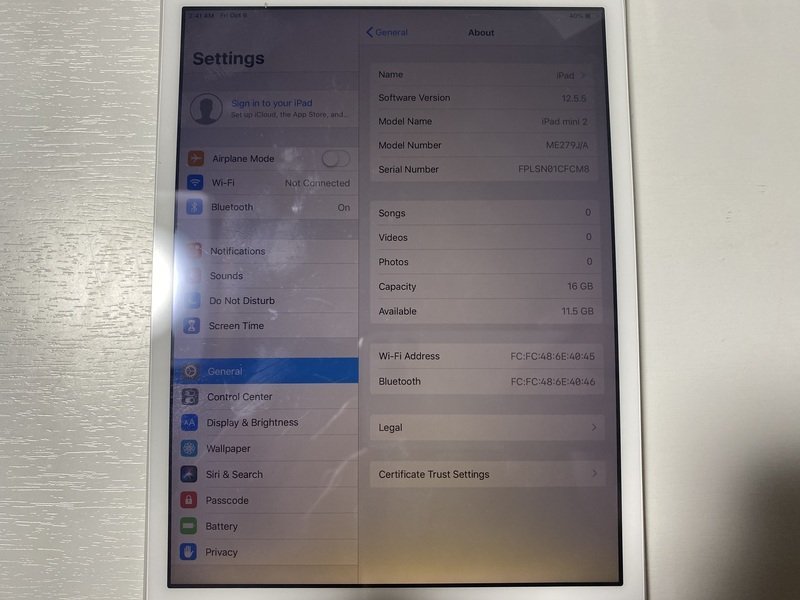 IC250 iPad mini 2 Wi-Fi シルバー 16GB ジャンク ロックOFF_画像3
