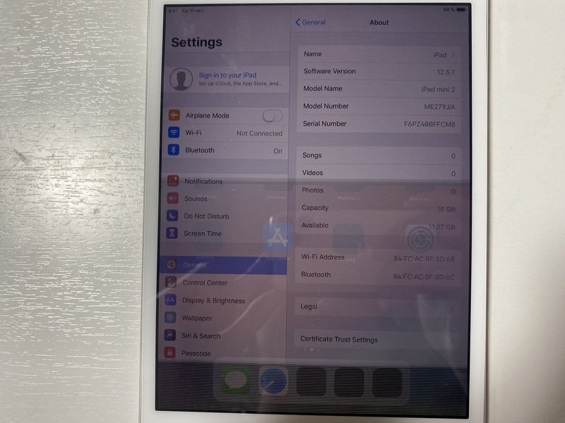 IC336 iPad mini 2 Wi-Fi シルバー 16GB ジャンク ロックOFF_画像3