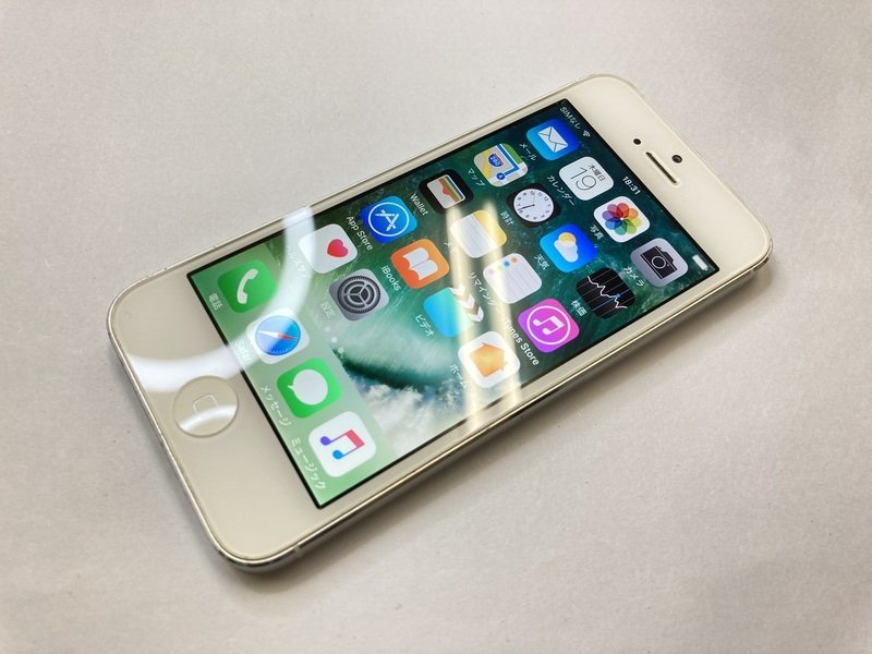 HF559 SoftBank iPhone5 16GB ホワイト 判定◯ ジャンク ロックOFF_画像1