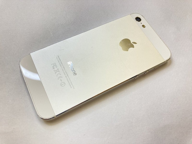 HF559 SoftBank iPhone5 16GB ホワイト 判定◯ ジャンク ロックOFF_画像2