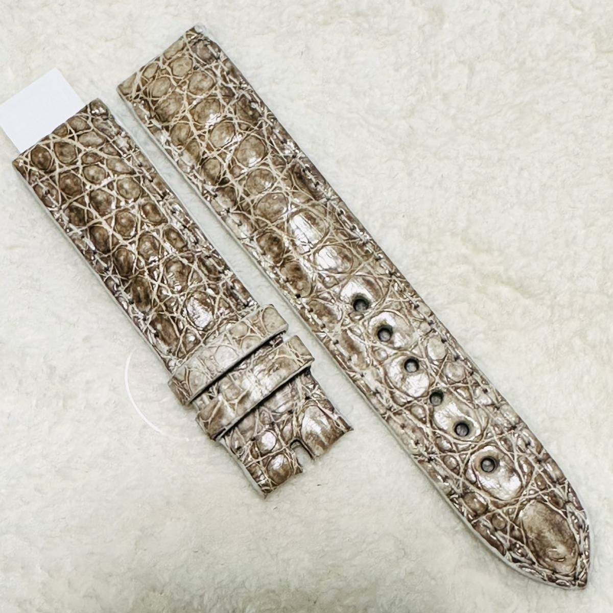 4295#20mm-18mmアッシュホワイト☆本物クロコダイル腕時計用ベルト-