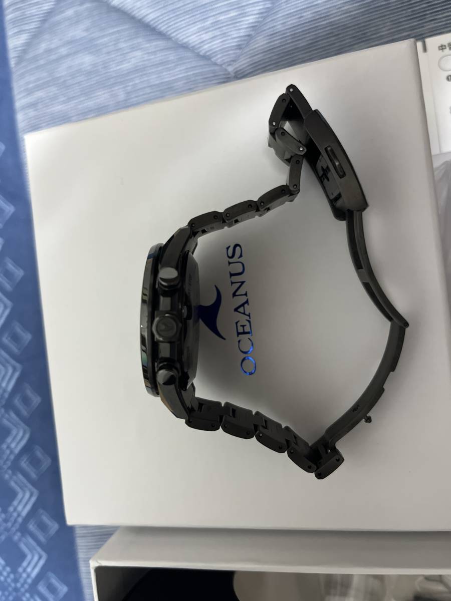 美品！CASIO カシオオシアナス OCEANUS ブラックチタン カーキ メンズ 電波ソーラー ocw-t4000ba-1a3jf_画像5