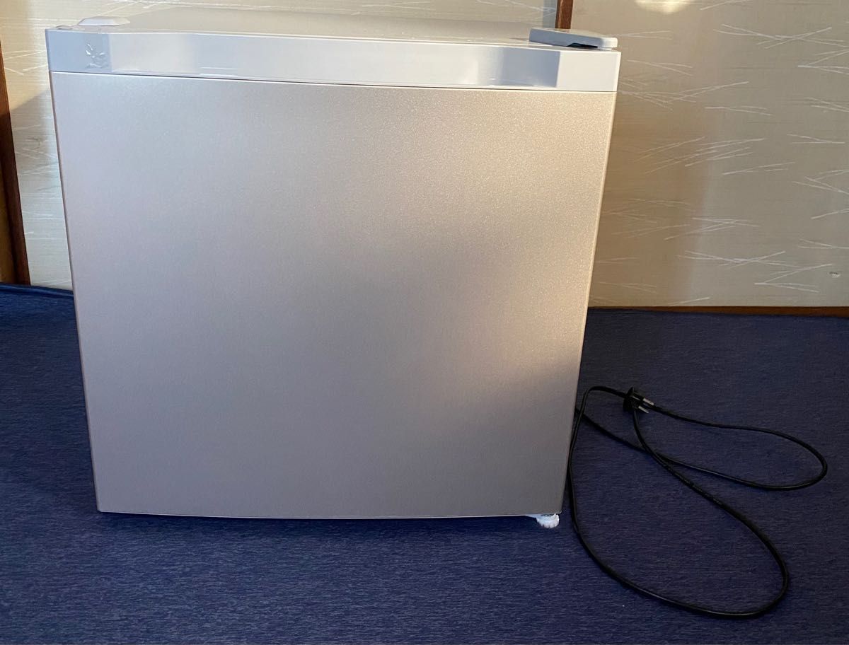 アイリスプラザ 冷凍庫 冷蔵庫 小型 31L 家庭用 静音設計 コンパクト