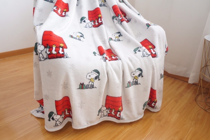  free shipping * immediate payment! new goods Snoopy thin blanket blanket pretty Kids new life baby celebration of a birth * Snoopy house /128cm×178cm