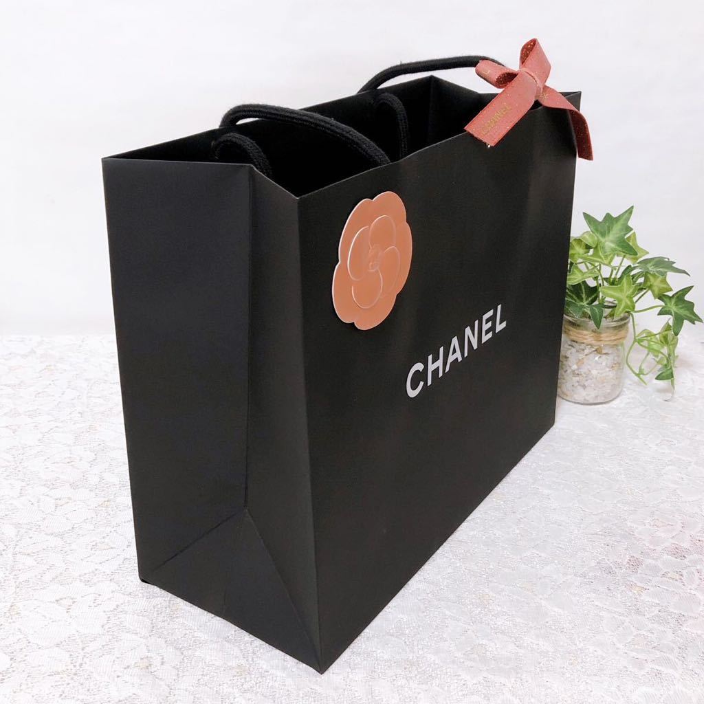 シャネル 「CHANEL」ショッパー 財布箱サイズ (3050) 正規品 紙袋 ショップ袋 ブランド袋 カメリア メッセージカード付き 折らずに配送_画像2