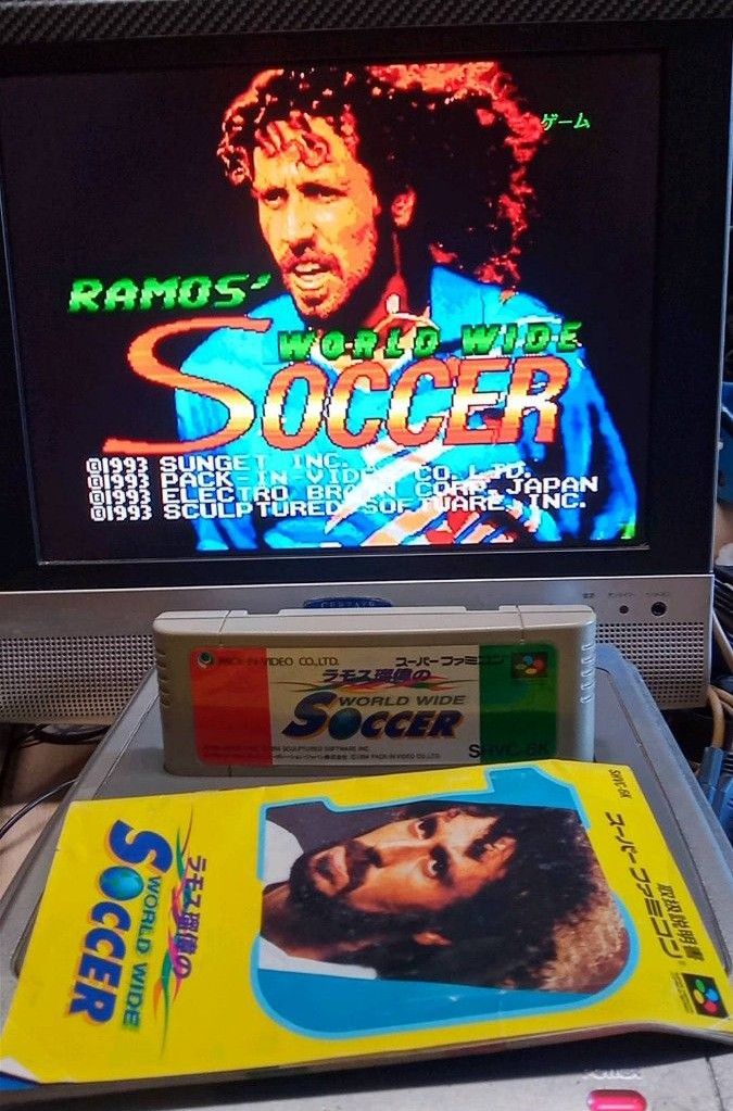 サッカーゲーム５本セット箱説付1 説明書付3 ソフトのみ1スーパーファミコンソフト　SFC