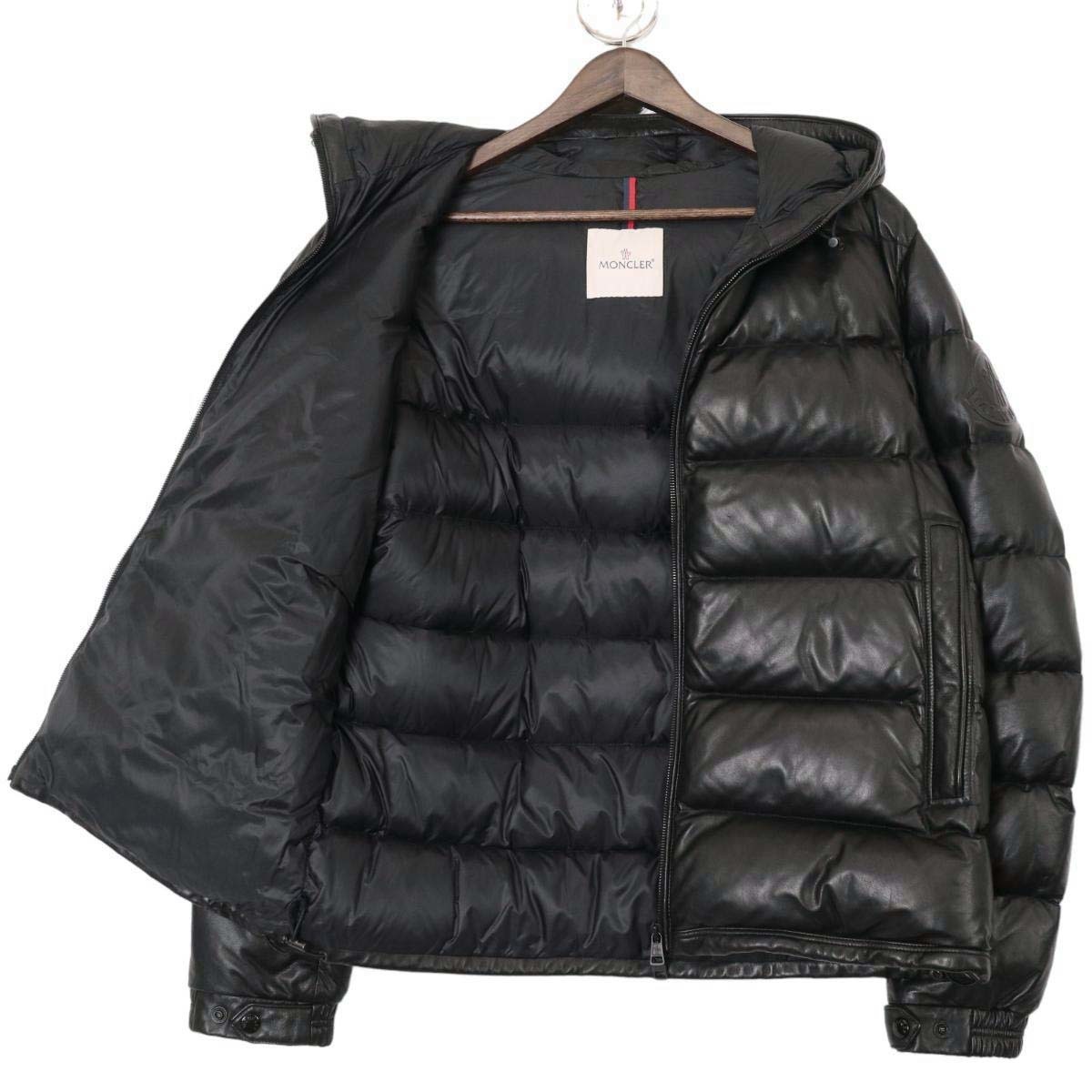 モンクレール GEBROULAZ GIUBBOTTO レザー ダウンジャケット 1A001 01 50118 メンズ ブラック MONCLER 中古 【アパレル・小物】の画像3