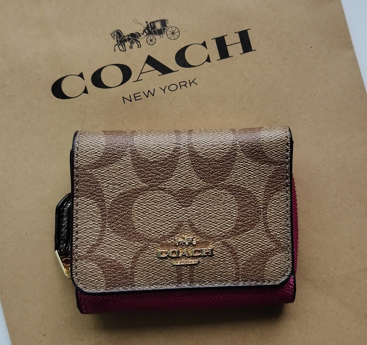 新品】coach コーチ 三つ折り財布 カーキ ピンク Yahoo!フリマ（旧）-