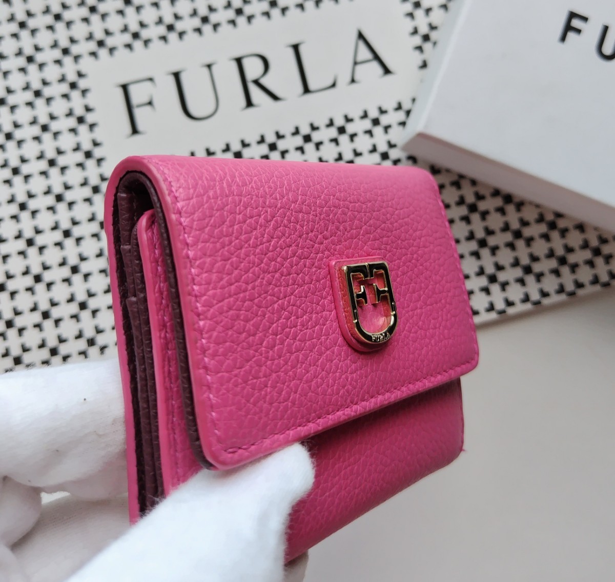 新品】 FURLA BABYLON 三つ折り財布 ピンク 新作｜Yahoo!フリマ（旧