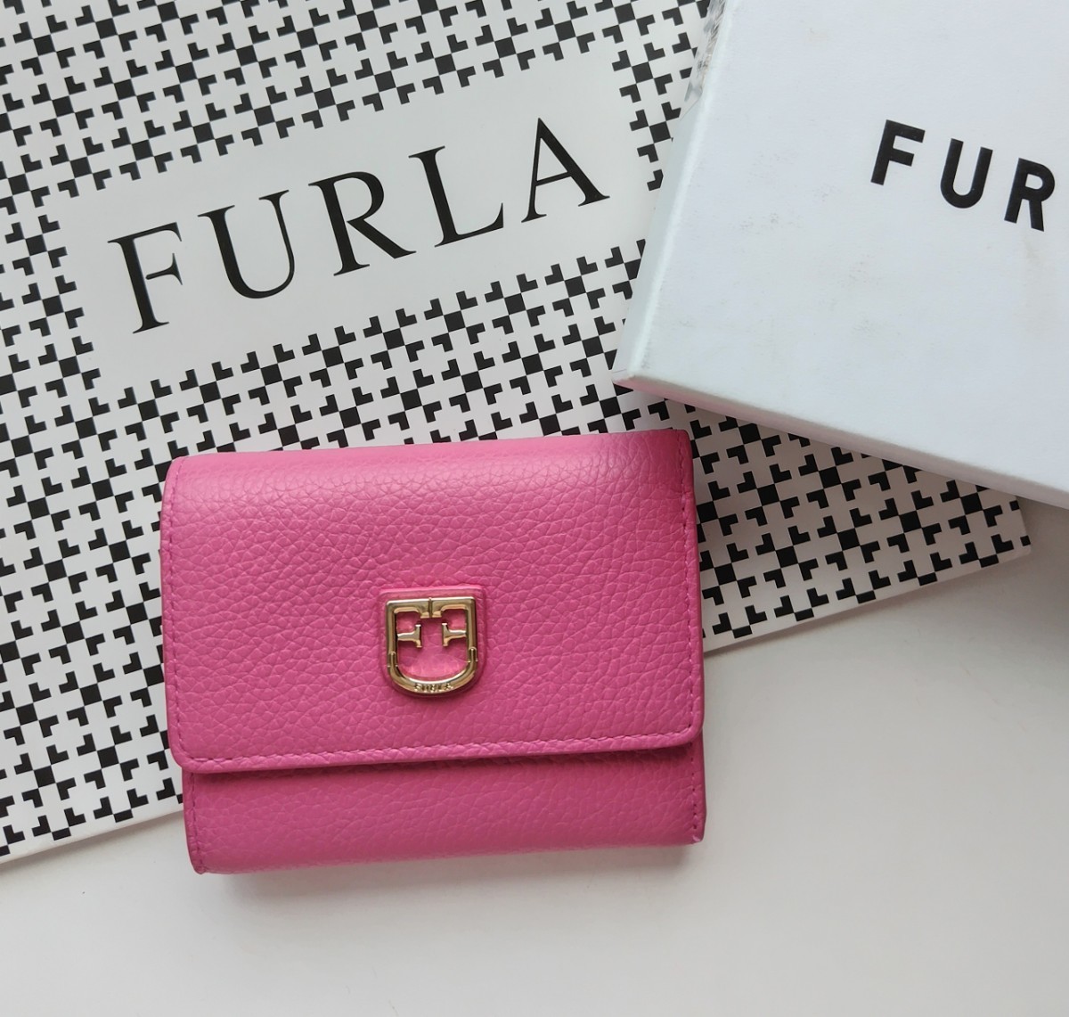 新品】 FURLA BABYLON 三つ折り財布 ピンク 新作｜Yahoo!フリマ（旧