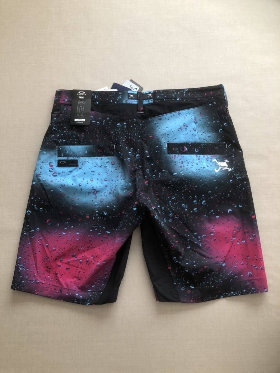 送料無料◆新品◆オークリー SKULL BREATHABLE SHORTS 4.0 ◆(36) w92cm◆FOA402492-01F◆OAKLEY スカル・ハーフパンツ