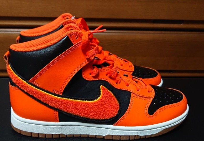 NIKE DUNK HI レトロ ユニバーシティオレンジ