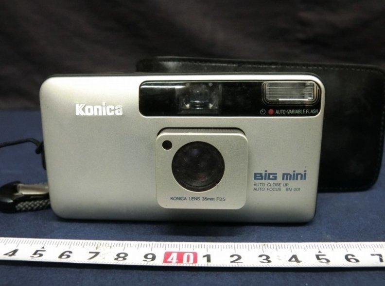 L1162 Konica Big Mini 35mm f3.5 コンパクト 本体 ジャンク 通電確認
