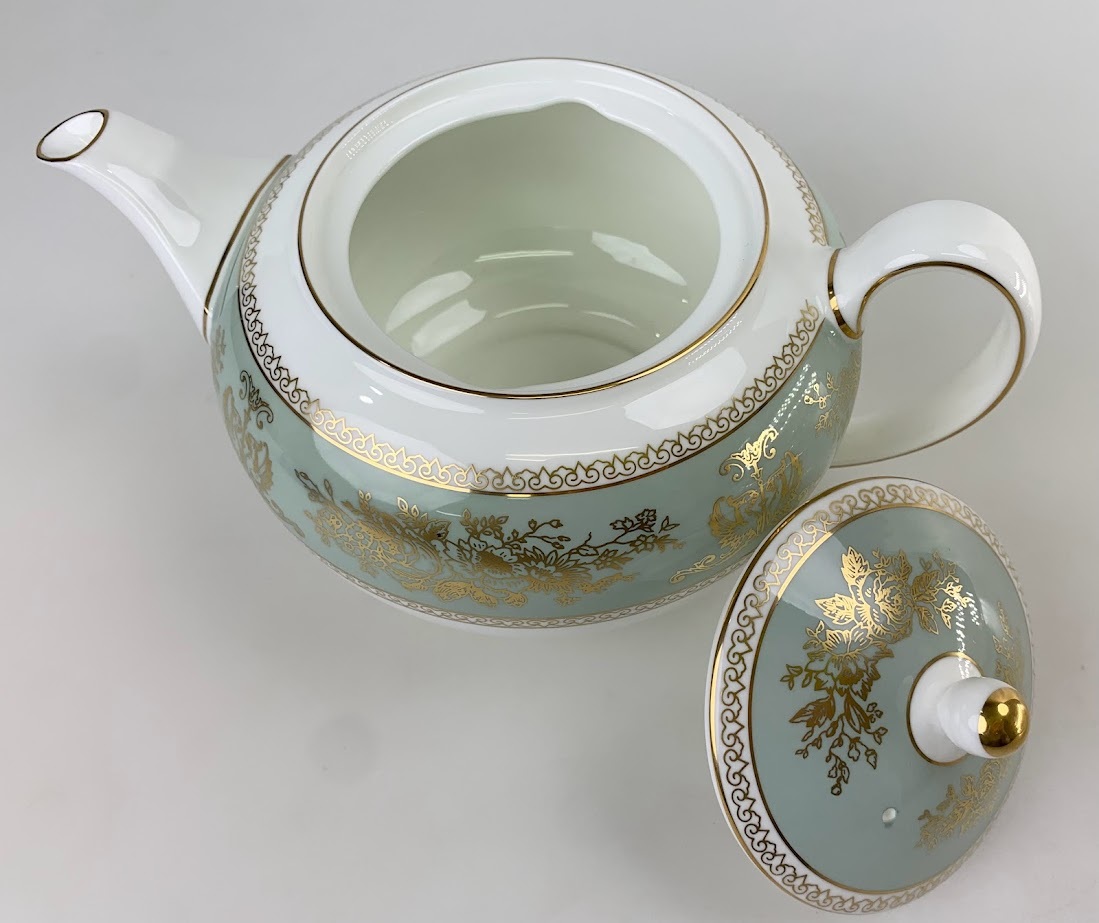 【1円～】K2304 WEDGWOOD ウェッジウッド 5点セット コロンビアセージ グリーン コーヒー カップ＆ソーサ― ティーポット 食器 洋食器 陶器_画像3