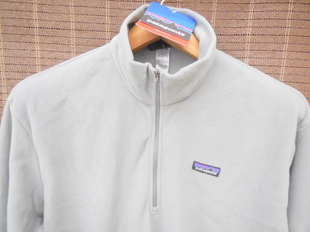 新品 未使用 タグ付き Patagonia/パタゴニア メンズ XLサイズ マイクロ フリース 1/4ジップ 26267 ハーフジップ グレー_画像2