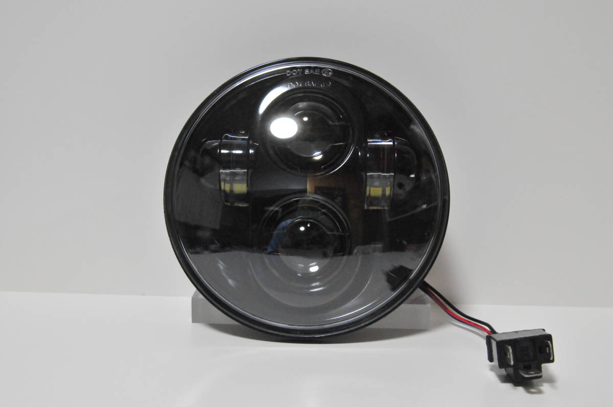 国内発送　汎用　5.6インチ　爆光 LED ヘッドライト　カスタム 複眼タイプ ブラックフェイス カスタム等に　ホンダ